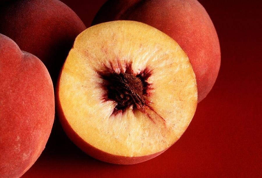 Peach & plum / آڑو / آلوچہ